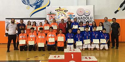 Badminton Grup Müsabakaları Kahramanmaraş'ta düzenledi