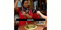 Uzaktan eğitimle Maraş Dondurmacısı olan Malezya'lı kadın