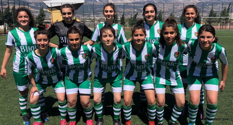 Anadolu Gençlikspor, evinde Osmaniye Kadınspor'u çok farklı mağlup etti