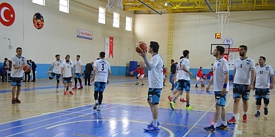 Basketbol'da Büyükşehir  2.lige çıkma final grubunda