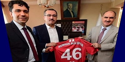 İlhami Bozan Nurhak Belediyespor forması takdim etti