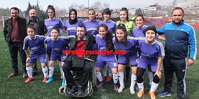 Kadın liglerinde Sadece Anadolu Gençlikspor kaldı