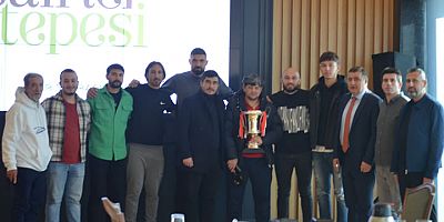 Kahramanmaraş İstiklalspor'un yardımcı antrenörü Ali Gitmiş ve oyuncular Fatih Gümüşel, Rasim Mutlu, Ali Özdiller ve Ramazan Kaplan açıklamalarda bulundu