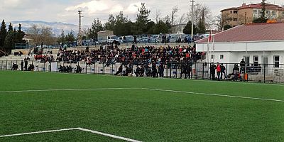 Kahramanmaraş Kurtuluşspor, Karaziyaretspor maçını 400 taraftar izledi
