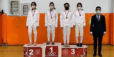  U17 Kızlar Epe Turnuvasında bronz madalya kazandık