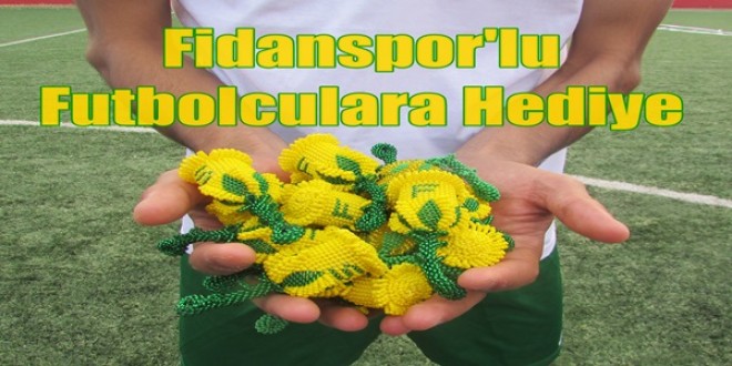 Fidanspor’lu Futbolculara Hediye