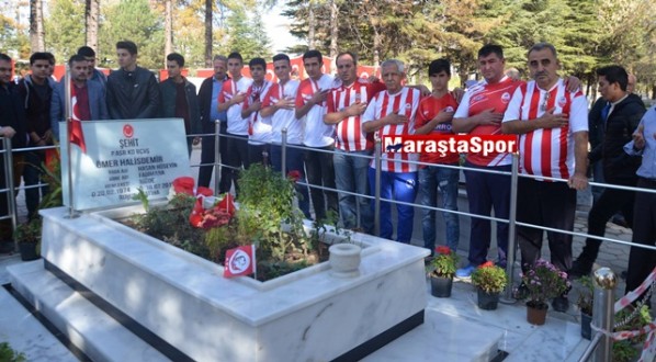 BÜYÜKŞEHİR DARBE KAHRAMANINI MEZARI BAŞINDA ANDI