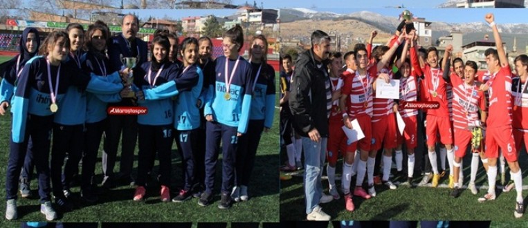 Futbolda Kızlar ve Erkeklerde Şampiyon Spor Lisesi