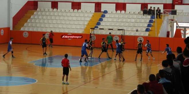 Hentbol’da Şampiyon Şehit İdari Ateşe Galip Özmen Lisesi