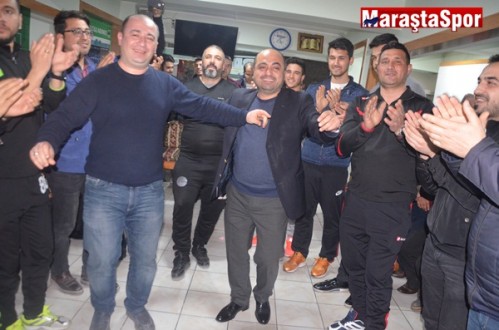 ERDAĞ İNŞAAT DUMLUPINARSPOR PLAY-OFF’U KUTLADI