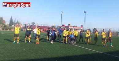 Fidanspor galibiyeti taraftarıyla kutladı