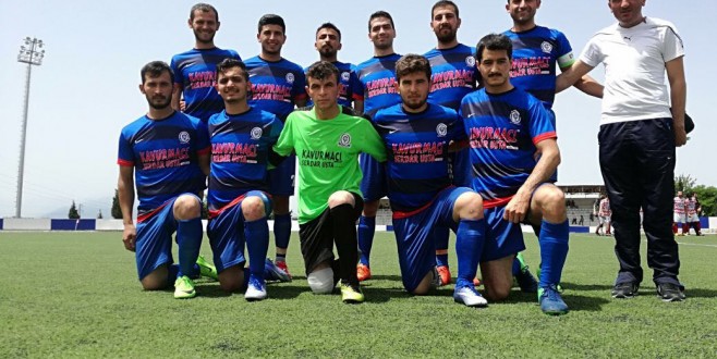 Çağlayanceritspor lideri koltuğundan indirdi.
