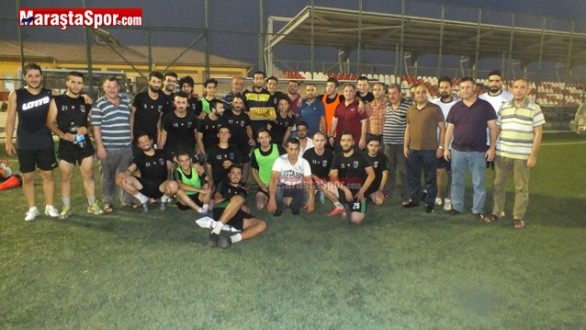 Taraftardan Erdağ İnşaat Dumlupınarspor’a Tatlı İkramı