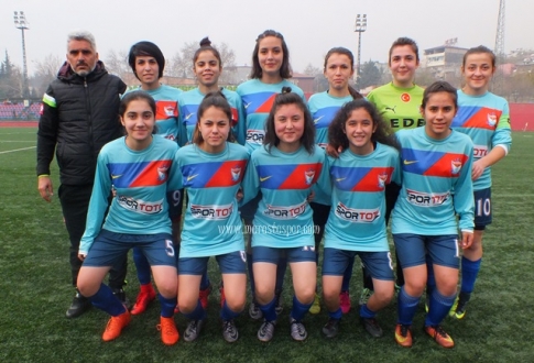 Maraşgücüspor Demir’i Eritti