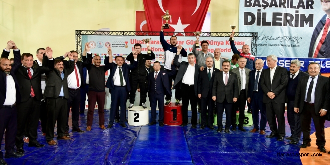 ŞALVAR GÜREŞİ DÜNYA KUPASI KAHRAMANMARAŞ’TA YAPILDI
