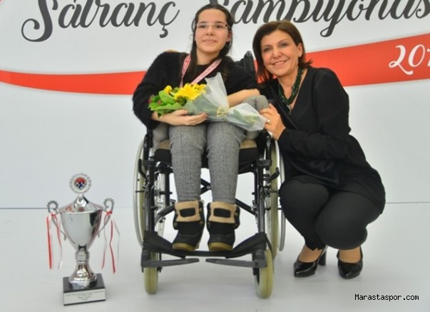 Handenur Şahin Satranç Şampiyonasında Türkiye 3.sü