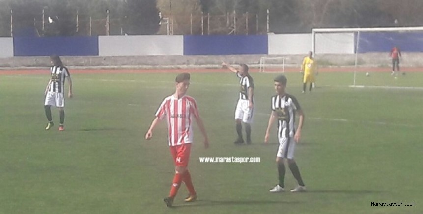 Sağlıkspor ile Karamanlıspor berabere kaldı.