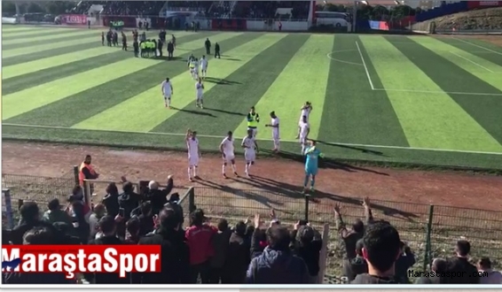 Silivrspor Kahramanmaraşspor maç sonu oyuncuları tribüne çağırdılar