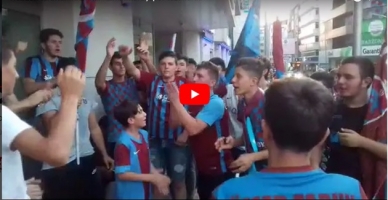 Trabzonspor taraftarından Kahramanmaraşspor tezahüratı