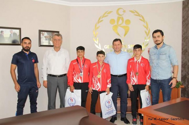 SEM’Lİ MİNİK PEHLİVANLARDAN BÜYÜK BAŞARI