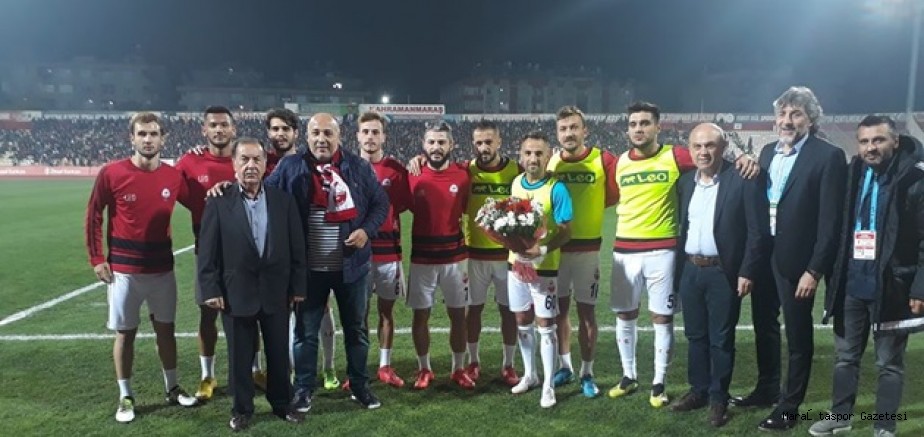 Hüseyin Belli Çicekler ile karşılandı.