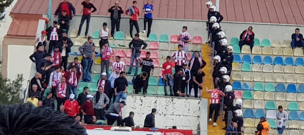 Taraftar Tarsus’da Coplandı