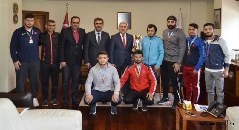 KSÜ Güreş Takımı Rektör Can’ı Ziyaret Etti