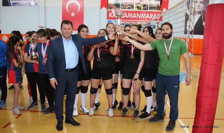 Okul Sporları Voleybol Genç Kızlar’da Spor lisesi Şampiyon