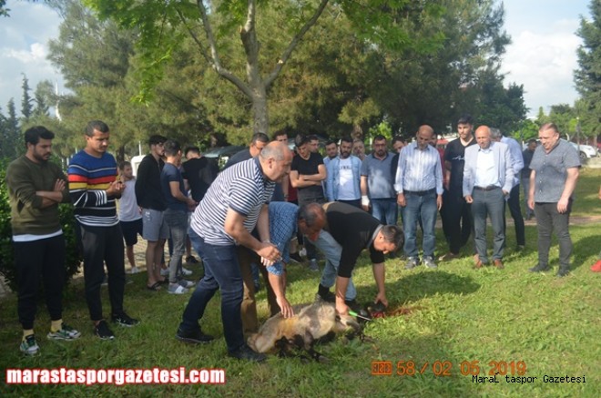 FUTBOLCULARA VEDA YEMEĞİ