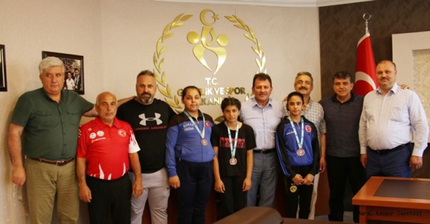 ŞAMPİYON JUDOCU KIZLARDAN KABAKCI’YA ZİYARET