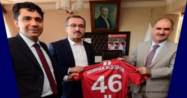 İlhami Bozan Nurhak Belediyespor forması takdim etti