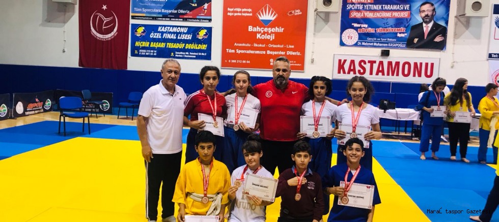 Kahramanmaraş judo takım halinde Türkiye şampiyonu oldu.