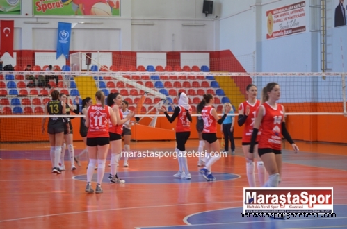 Elbistanspor Bayan Voleybol İlk maçında Üzdü