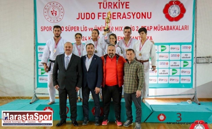 İdman Yurduspor Judo süper lige yükseldi
