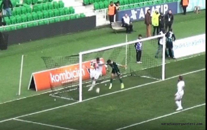 Hakem direkten dönen topa gol verdi.