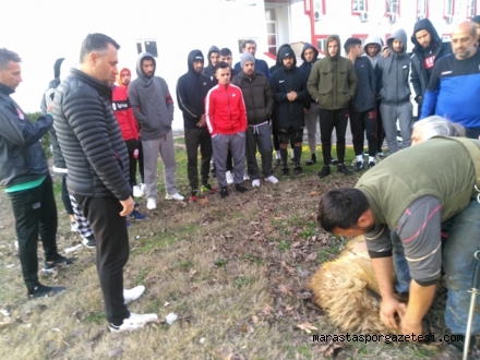 Maç öncesinde kurban kesildi