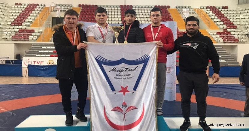 A Gençler Türkiye Güreş Şampiyonu Kahramanmaraş