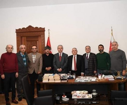 Hanefi Mahçiçek’i ziyaret ederek, açılış törenine davet ettiler