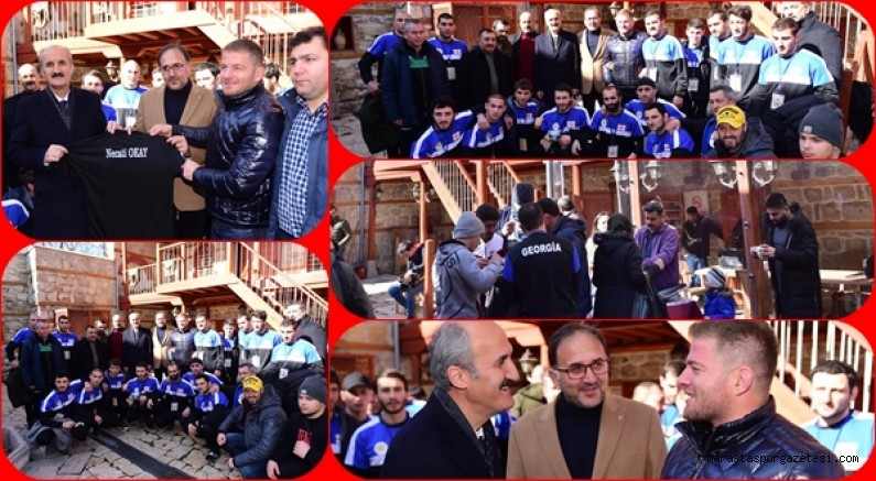 Şampiyon Güreşçiler Dulkadiroğlu Belediyesi Mutfak Müzesi’nde