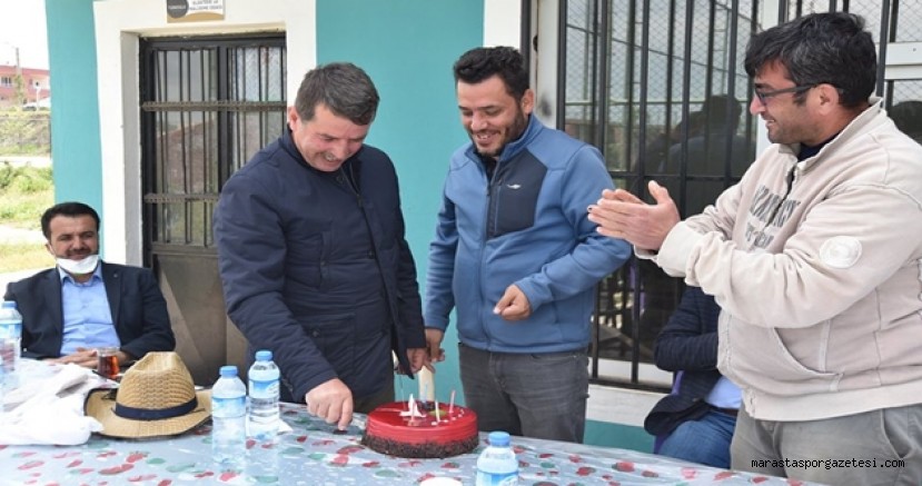 Türkoğlu Gençlerbirliğispor’dan Başkan Okumuş’a doğum günü sürprizi