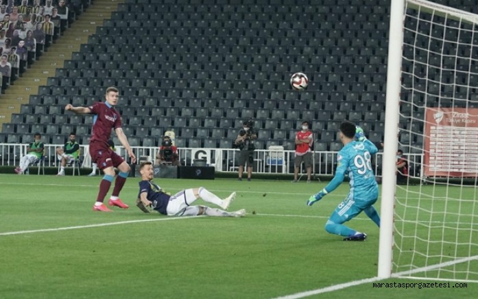 Fenerbahçe’ye 4 maçta 4. golünü attı.