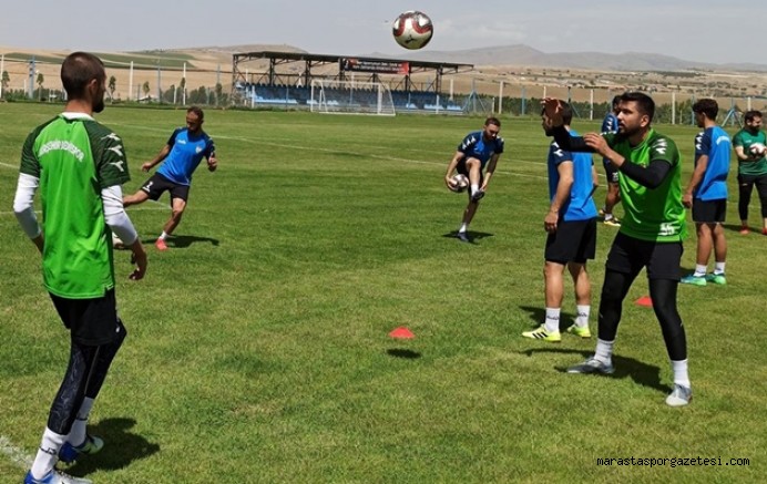 Sosyal mesafeli ilk idmanını yaptı