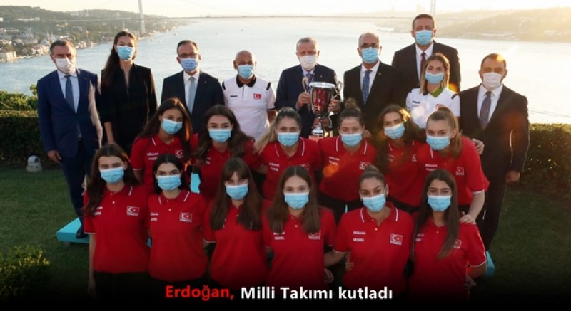 Cumhurbaşkanı Erdoğan, Şampiyon Milli Takımı Kabul Etti