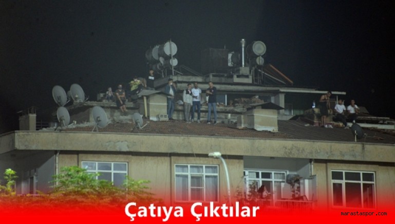 Yine Çatıdan İzlediler