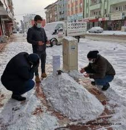 Kahramanmaraş’ta esnaf kendi mezarını yaptı