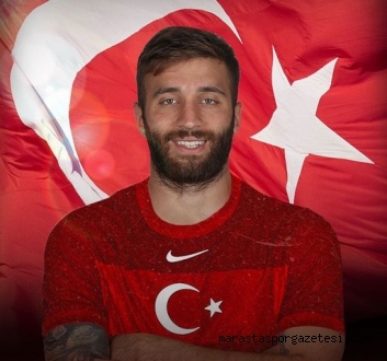 Alpaslan Öztürk kimdir aslen nereli, kaç yaşında? Alpaslan Öztürk hangi takımlarda oynadı?