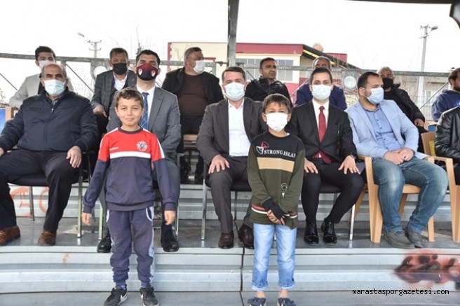 Başkan Osman Okumuş, tribünlerden izleyerek, futbolculara ve teknik ekibe başarılar diledi