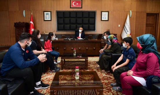 Kahramanmaraş’lı Sevilay, Melike ve Anıl’dan üstün başarı! 7 Madalya kazandılar