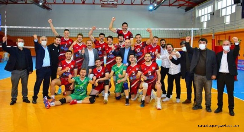 Kahramanmaraş’lı antrenörün çalıştırdığı takım play-Off’ta