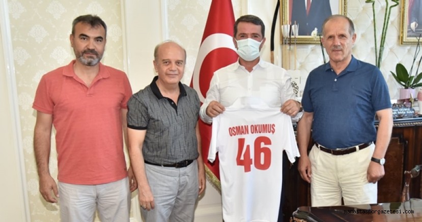 Osman Okumuş’la İlçesindeki spor faaliyetleri hakkında fikir alışverişinde bulundurlar